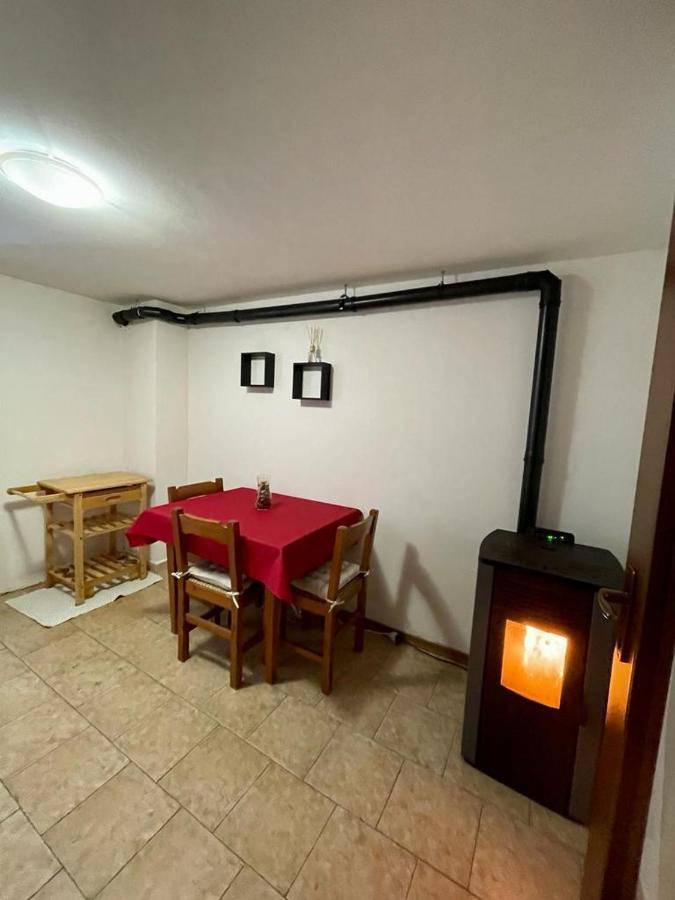 Bouque Georgeoline Apartment เรห์มส์-นอเตรอ-ดาเม ภายนอก รูปภาพ