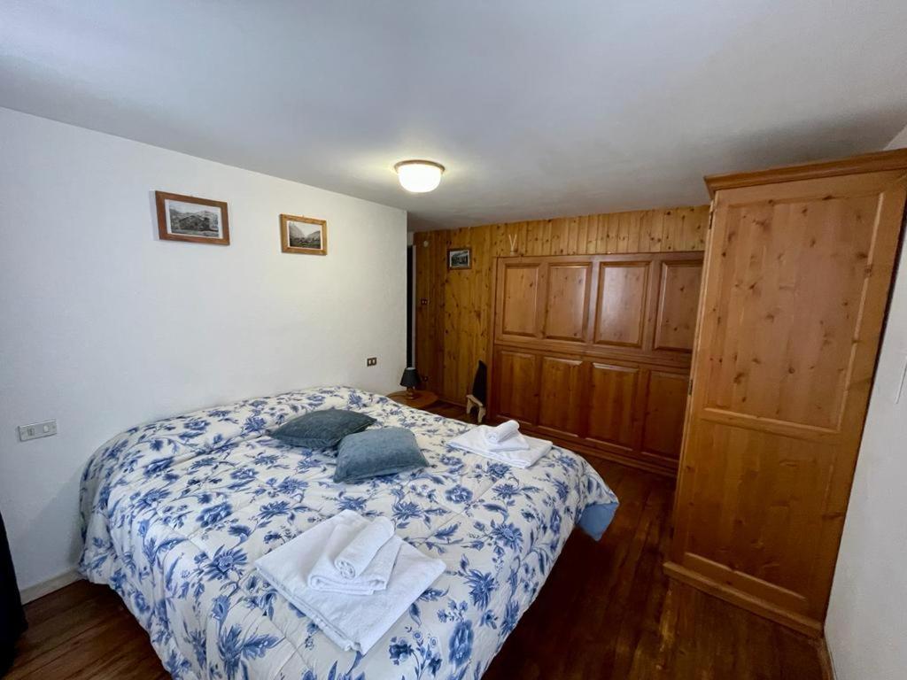 Bouque Georgeoline Apartment เรห์มส์-นอเตรอ-ดาเม ภายนอก รูปภาพ