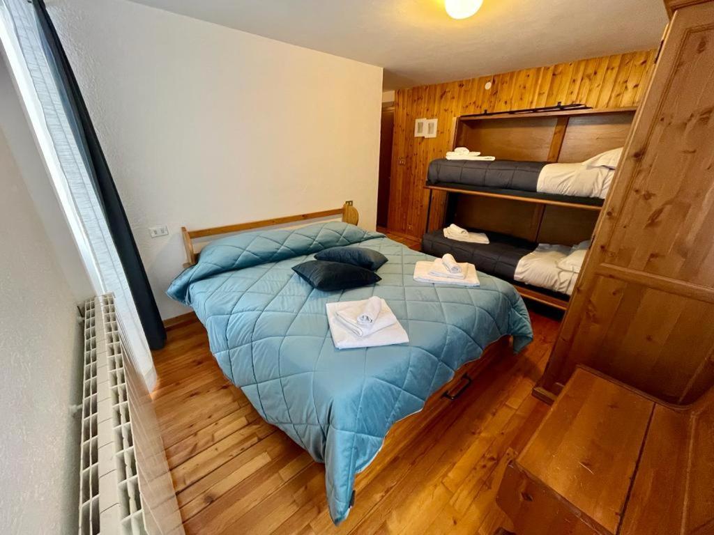 Bouque Georgeoline Apartment เรห์มส์-นอเตรอ-ดาเม ภายนอก รูปภาพ
