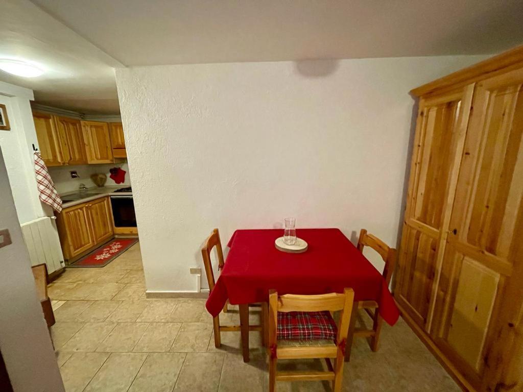 Bouque Georgeoline Apartment เรห์มส์-นอเตรอ-ดาเม ภายนอก รูปภาพ