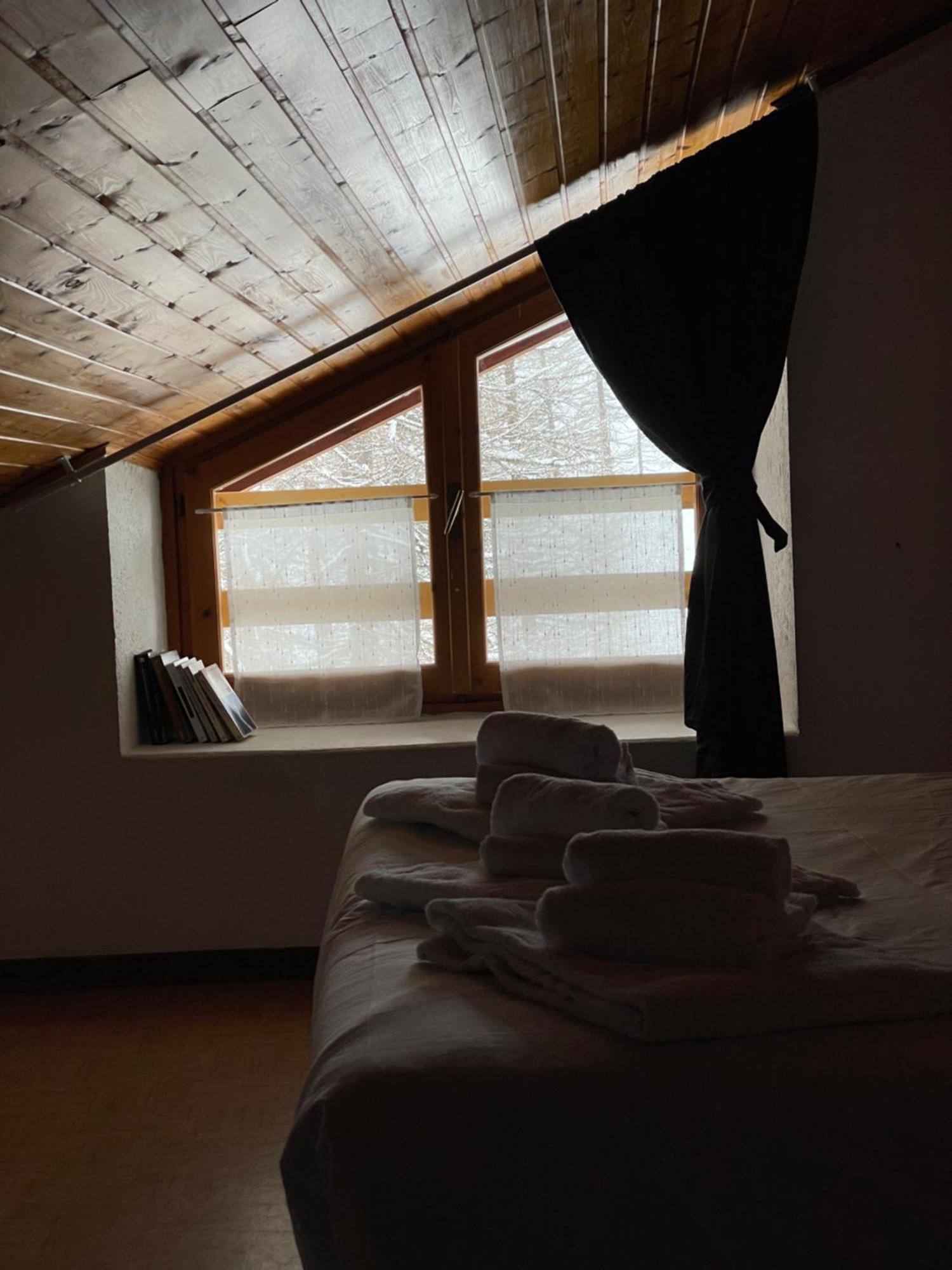 Bouque Georgeoline Apartment เรห์มส์-นอเตรอ-ดาเม ภายนอก รูปภาพ